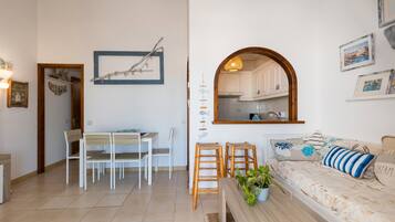 Een televisie en een dvd-speler