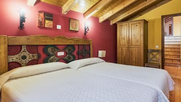 5 slaapkamers, een strijkplank/strijkijzer, gratis wifi, beddengoed