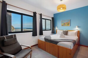 2 chambres, fer et planche à repasser, Wi-Fi gratuit, draps fournis