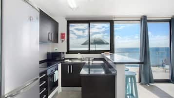 Frigorifero, microonde, forno, macchina per tè/caffè