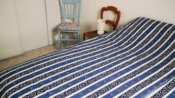 3 sovrum, strykjärn/strykbräda, gratis wi-fi och sängkläder