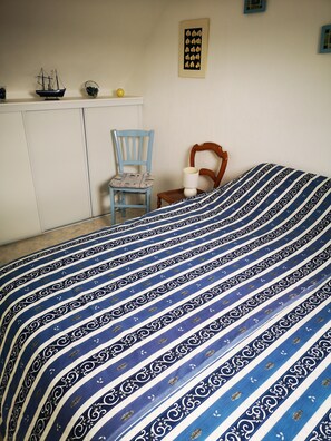 3 bedrooms, iron/ironing board, free WiFi, bed sheets - Holiday Home 'Ker Pica' with Private Terrace, Private Garden and Wi-Fi (Le Croisic)