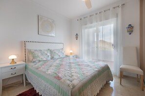 2 habitaciones, tabla de planchar con plancha y wifi gratis 