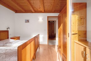 2 quartos, Wi-Fi de cortesia, roupa de cama