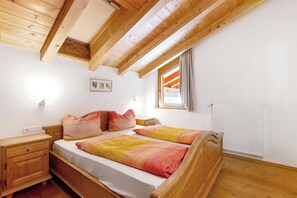 2 makuuhuonetta, ilmainen Wi-Fi, vuodevaatteet