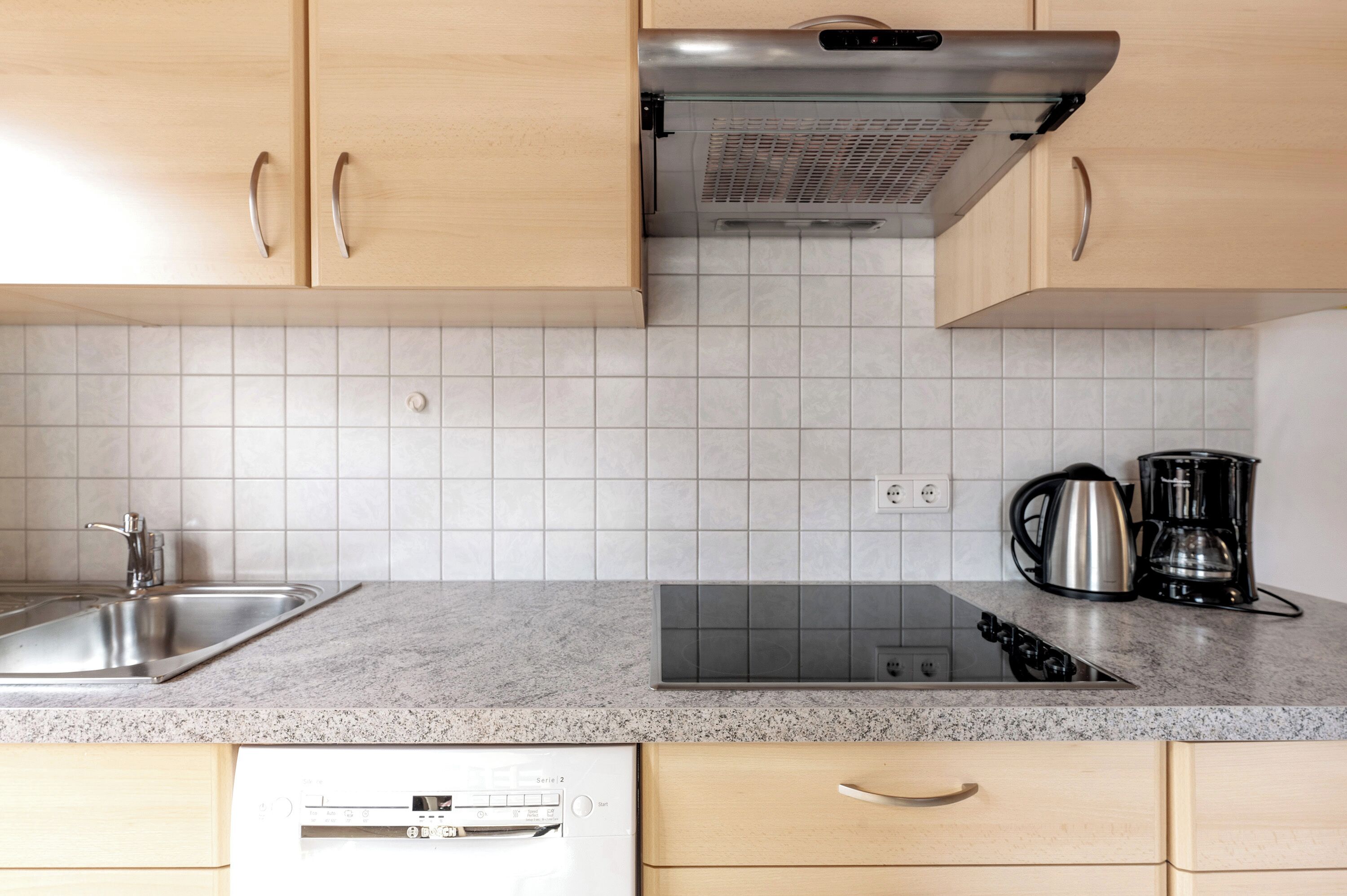 Kühlschrank, Herdplatte, Geschirrspüler