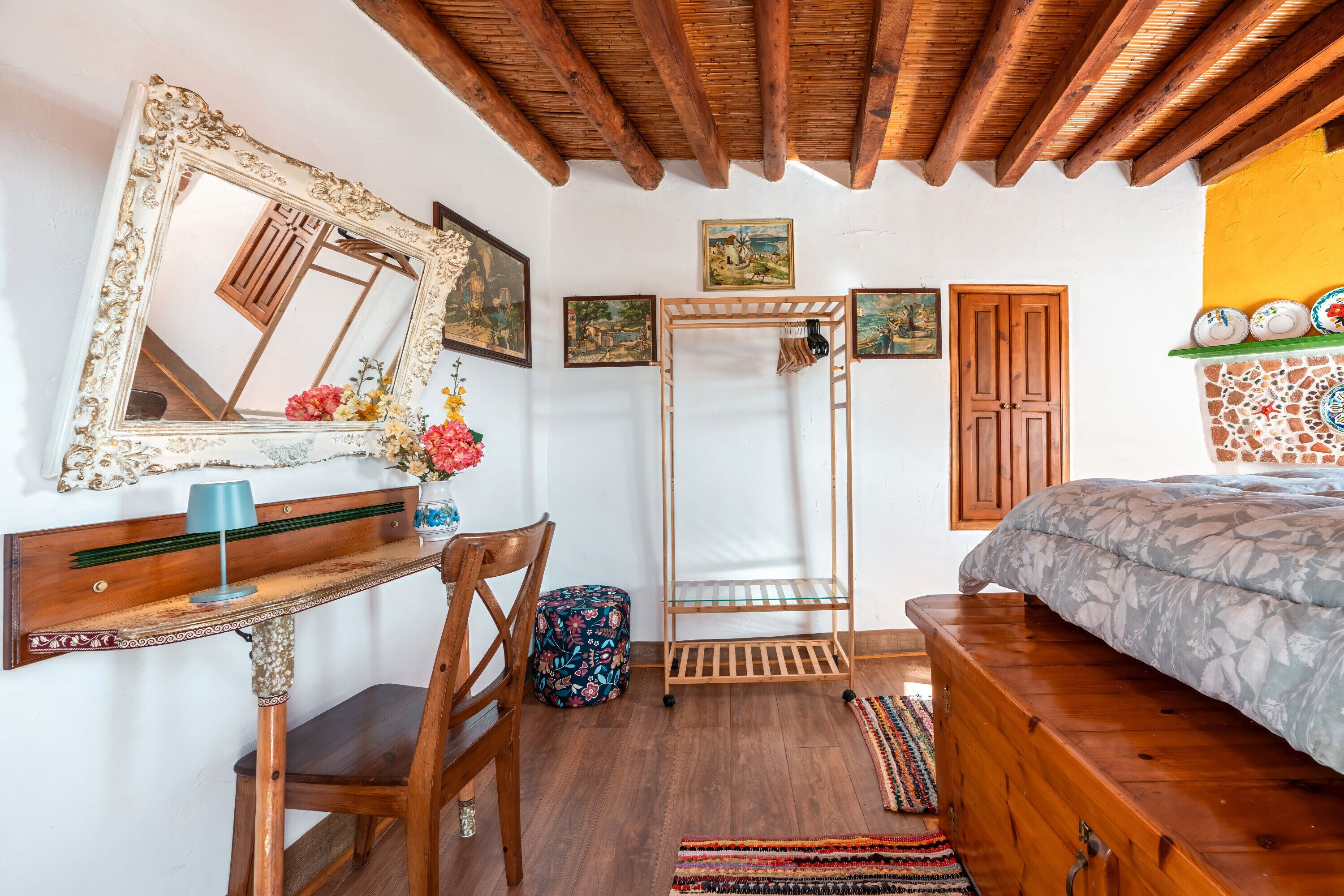 1 chambre, fer et planche à repasser, Wi-Fi gratuit, draps fournis