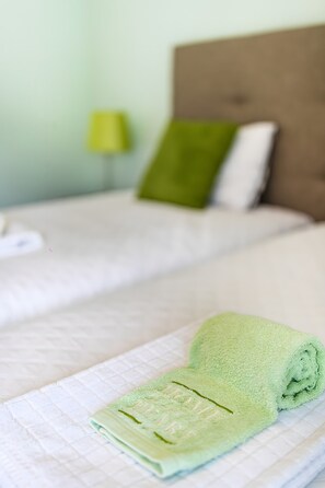 3 bedrooms, iron/ironing board, free WiFi, bed sheets