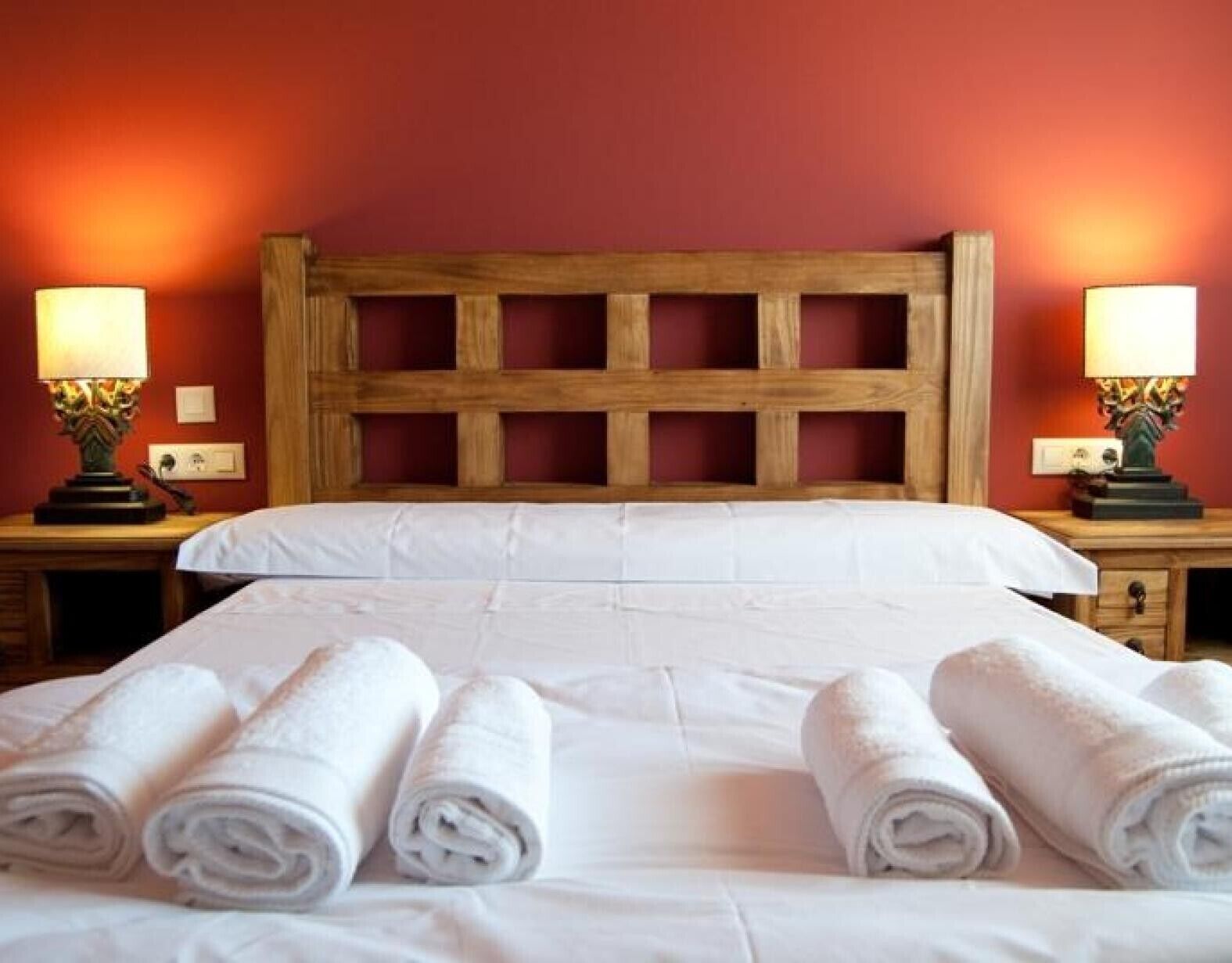 5 habitaciones, wifi gratis y ropa de cama 