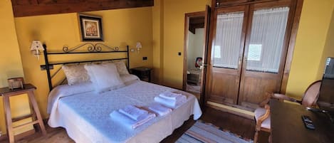 3 chambres, fer et planche Ă repasser, Wi-Fi gratuit, draps fournis