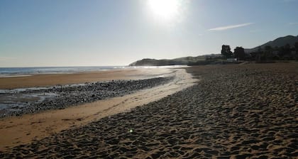 Maison de vacances 'El Canto De Las Gaviotas' avec vue sur la mer, balcon et Wi-Fi