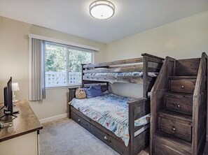 2 habitaciones, cuna de viaje, wifi gratis y ropa de cama 