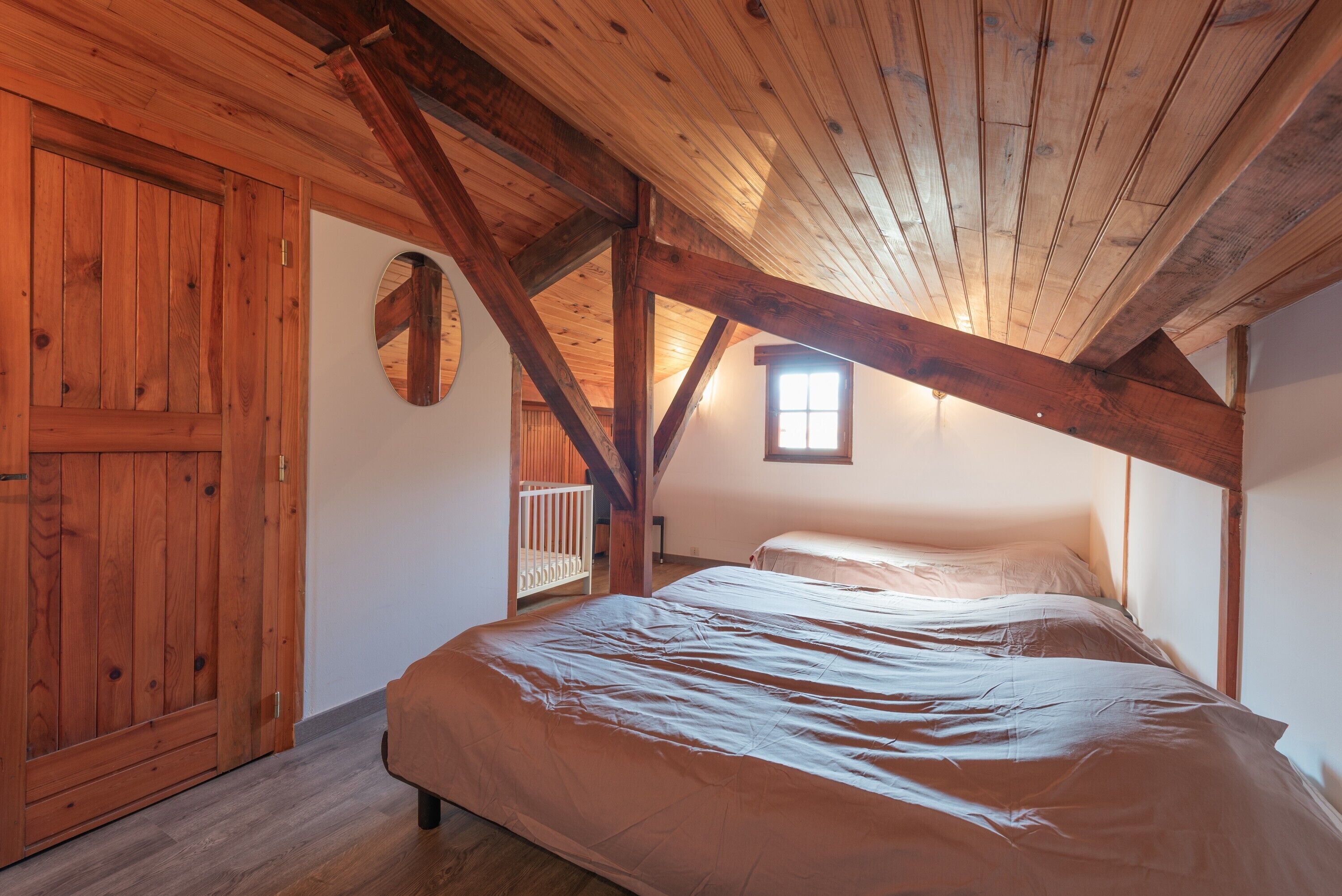 2 bedrooms, free WiFi