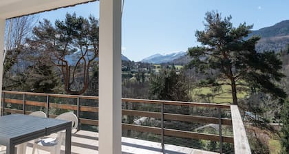 Chalet Panoramique à BagnÚres-de-Bigorre Vue Pic du Midi Jardin et Parking Privé