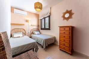 3 habitaciones, tabla de planchar con plancha y wifi gratis 