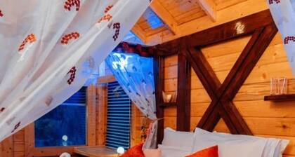 Lovely Hawk Wooden Cottages - Nature, Comfort, and Jacuzzi Bliss for Two.