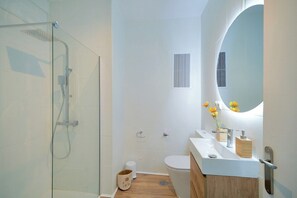 Shower, hair dryer