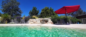 Holiday Home 'Grande Maison À 5min Des Plages' with Shared Pool, Terrace and Private Garden