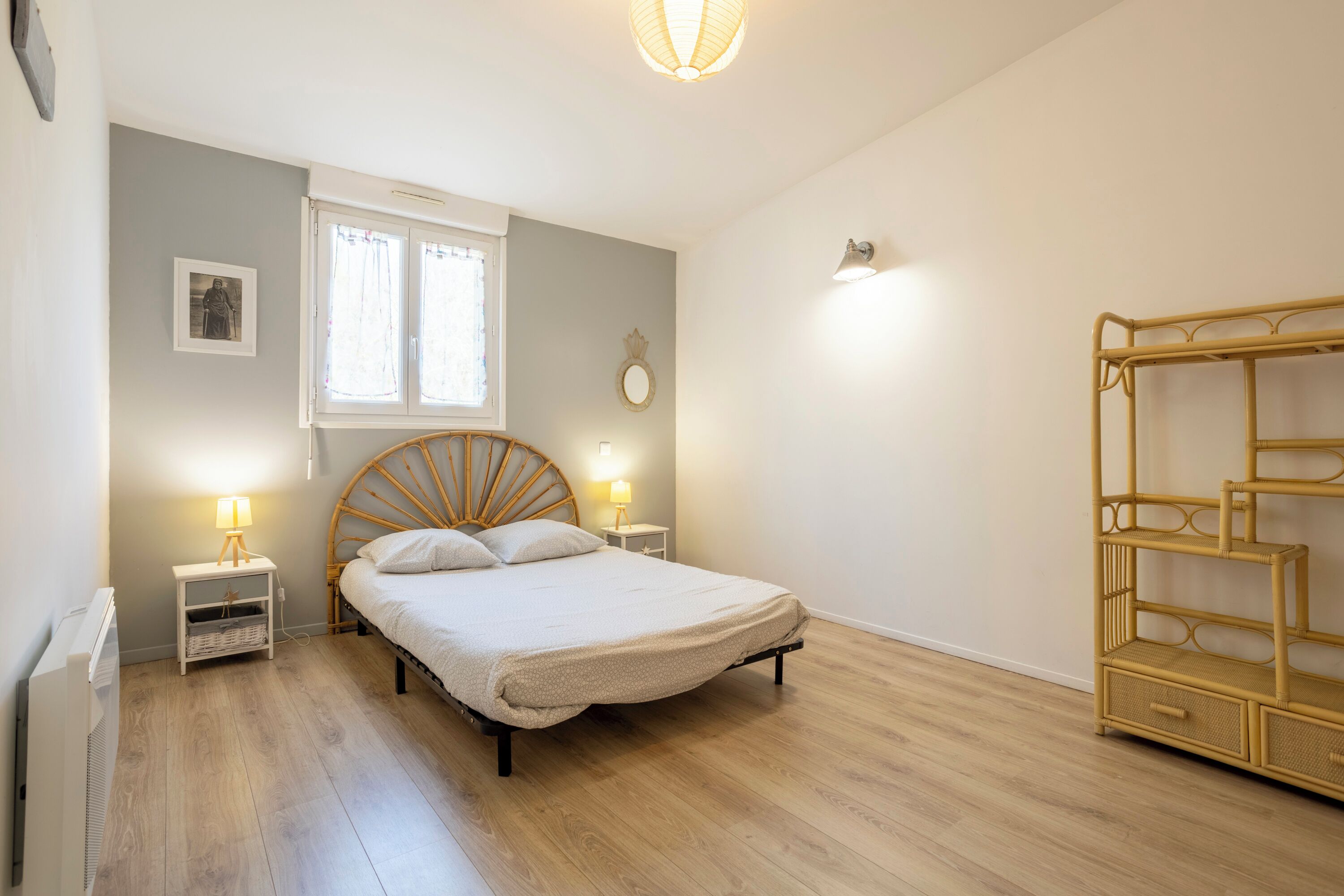 6 室のベッドルーム、ベッドシーツ