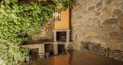 Country House 'El Capricho De Ana' with Mountain View, Private Terrace and Wi-Fi