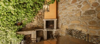 Casa di campagna 'El Capricho De Ana' con vista sulle montagne, terrazza privata e Wi-Fi