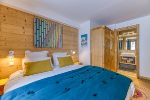 5 Schlafzimmer, Bügeleisen/Bügelbrett, kostenloses WLAN, Bettwäsche