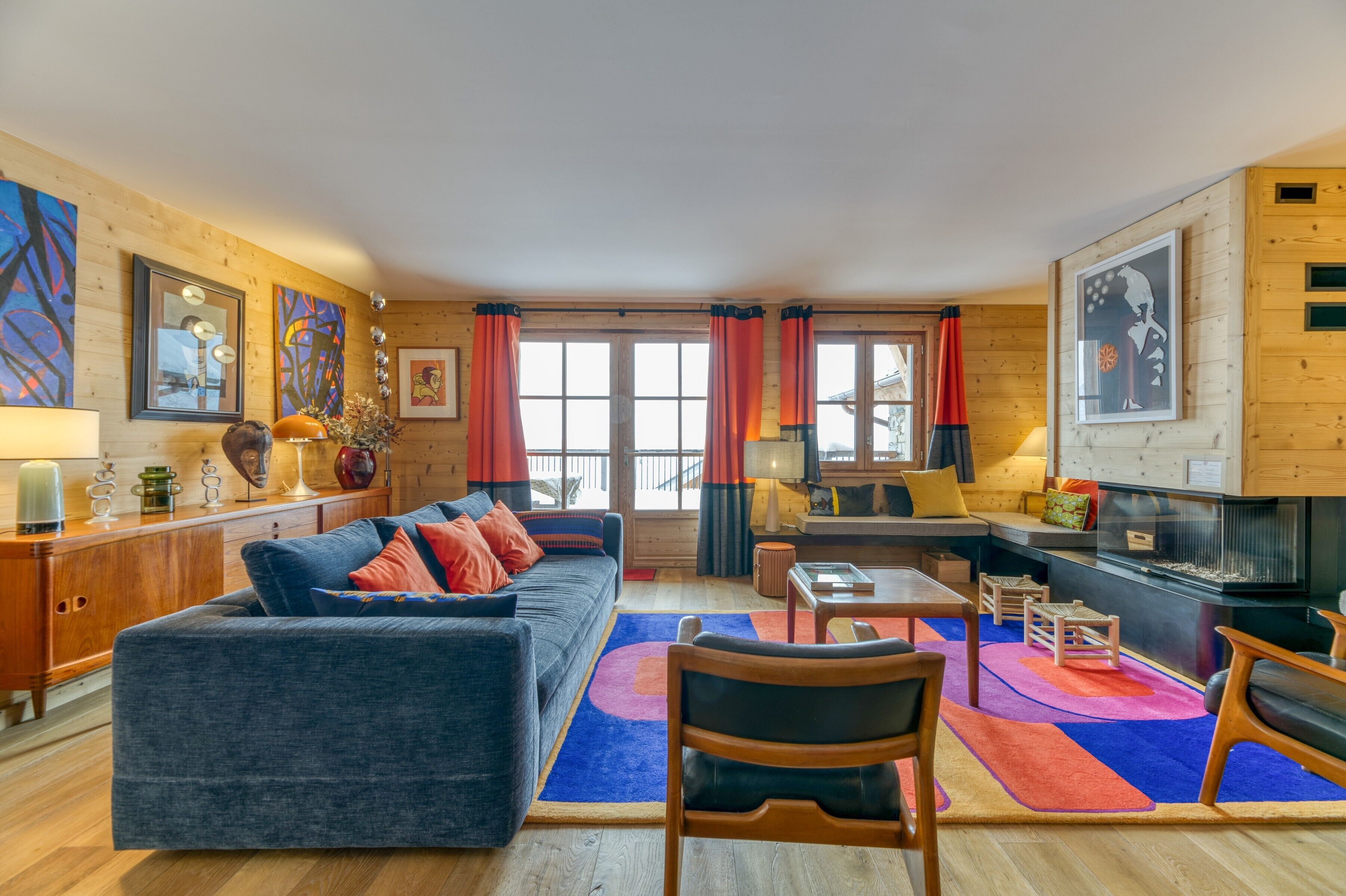 TV, fireplace, ping pong