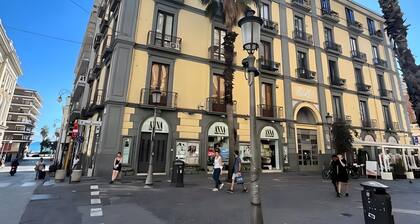 Chambre "Al Corso Suite" avec balcon, Wi-Fi et climatisation