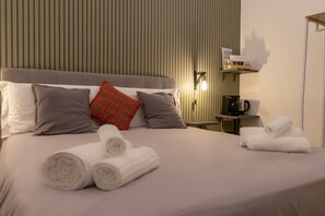 1 camera, ferro/asse da stiro, Wi-Fi gratuito, lenzuola