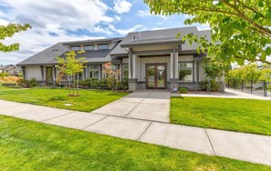 Exterior - Beautiful 4-bedroom house in Beaverton (Beaverton)