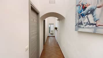 Interni