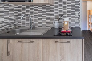 Refrigerador, microondas, parrilla de estufa y lavavajillas 