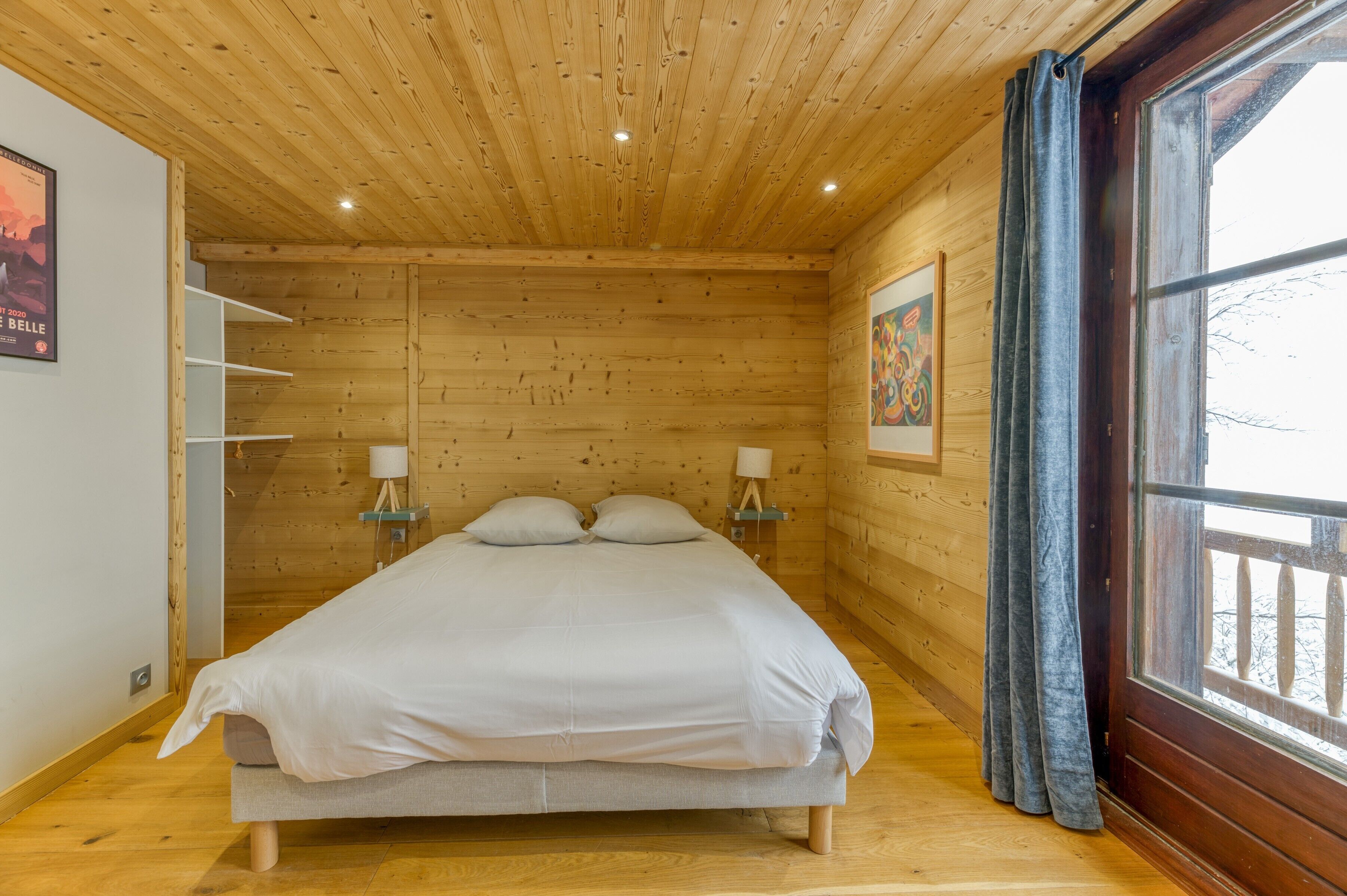 5 bedrooms, free WiFi, bed sheets