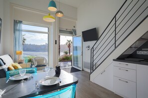 تناول الطعام