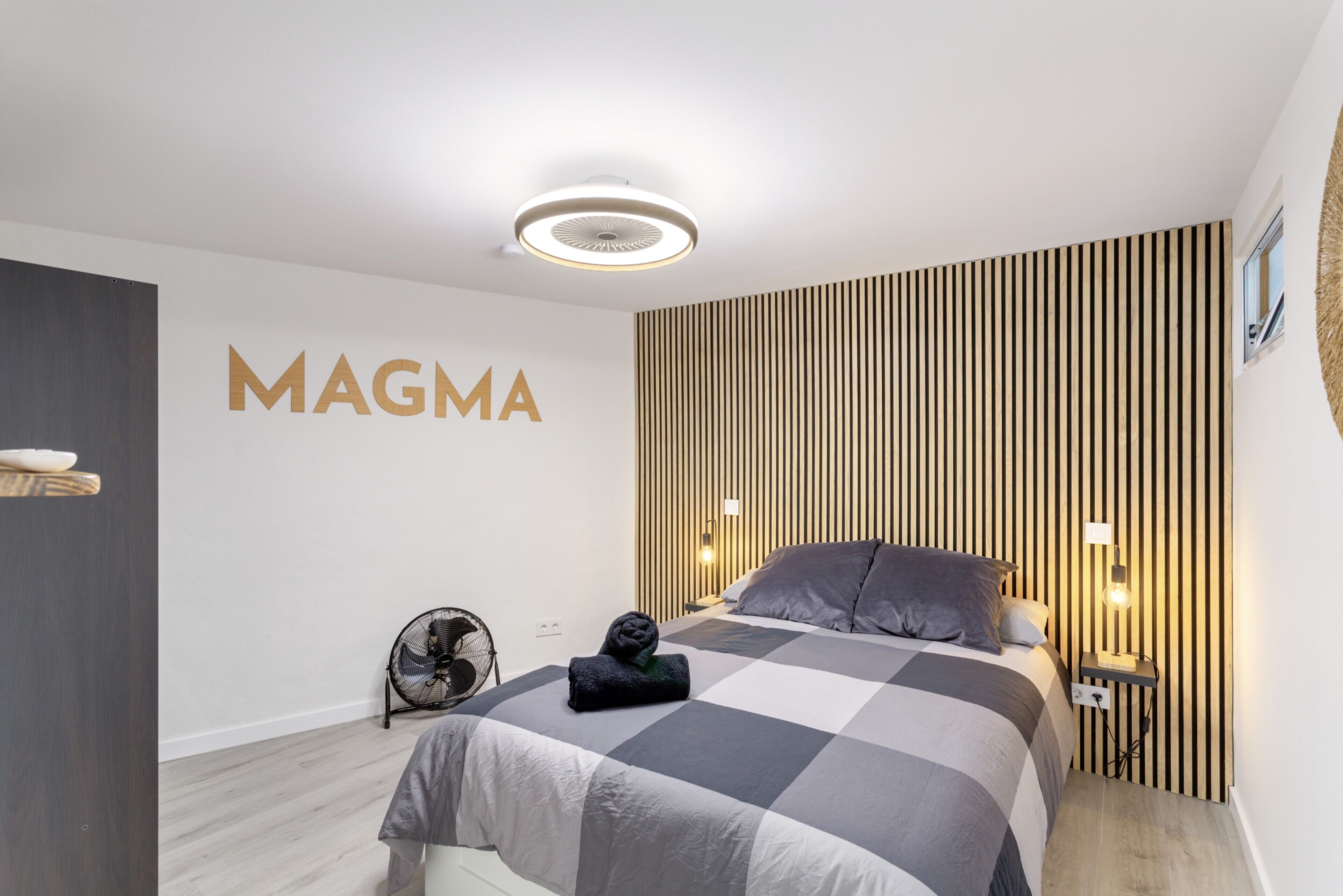 1 chambre, fer et planche à repasser, Wi-Fi gratuit, draps fournis