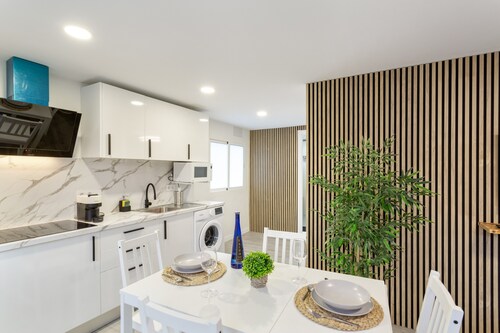 Vacation Home 'Magma' with Private Terrace, Private Garden and Wi-Fi