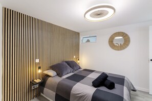 1 chambre, fer et planche à repasser, Wi-Fi gratuit, draps fournis