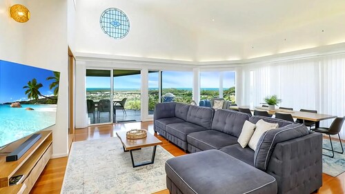 Stunning Views and Relaxing Coastal Getaway