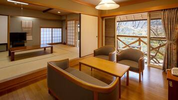 Deluxe Cottage | 1 bedroom, in-room safe, blackout drapes, free WiFi