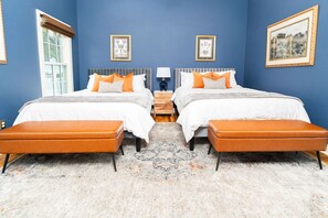 2 bedrooms, desk, iron/ironing board, travel cot