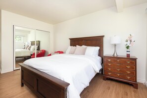 3 Schlafzimmer, Bügeleisen/Bügelbrett, WLAN, Bettwäsche