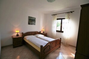 2 bedrooms, WiFi - Holiday apartment with air conditioning in a beautiful setting (Funtana)