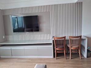 Superior Suite, Non Smoking, Garden View | Living area - Tropical Executive Suit 1006 (Manaus)