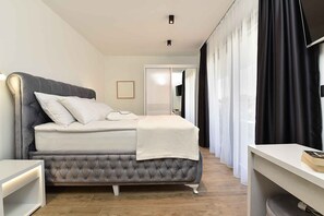 3 bedrooms, WiFi