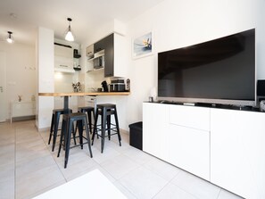 Dining - Beautiful duplex villa for 5 pers, air-conditioned (Sérignan)