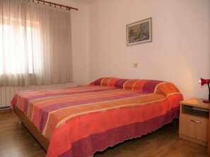 2 bedrooms, free WiFi - Holiday apartment with air conditioning and sea view (Krizine)