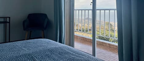 2 camere, ferro/asse da stiro, Wi-Fi gratuito, lenzuola