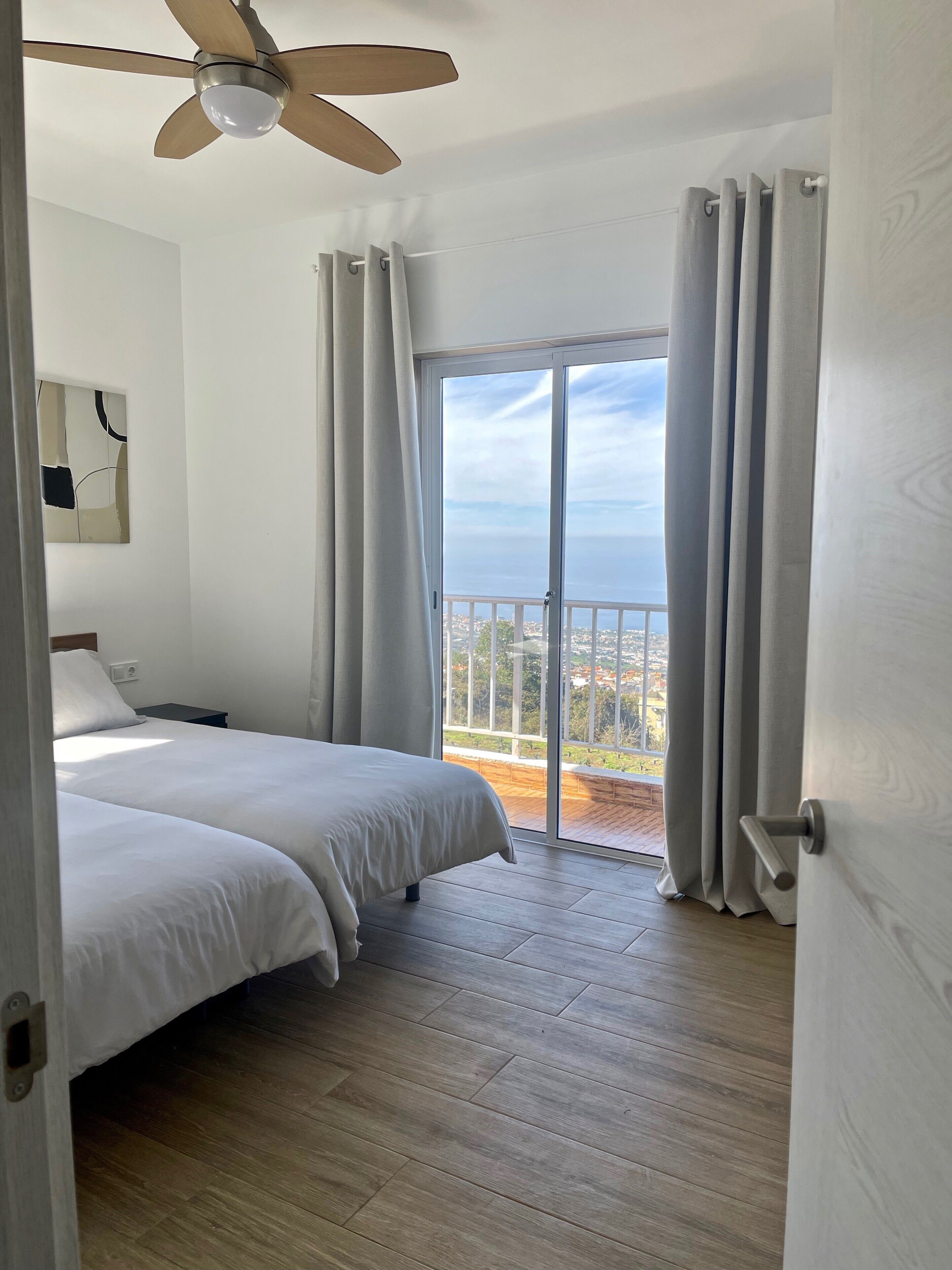 2 quartos, ferros/tábuas de passar roupa, Wi-Fi de cortesia