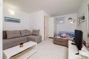 1 bedroom - Studio with air conditioning and cosy terrace (Dramalj)