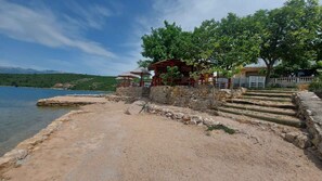 Property grounds - Holiday apartment with air conditioning (Kruševo)